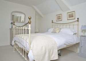 Bwthyn Gwe Bedroom - St Davids Holiday Cottages Pembrokeshire Exterior